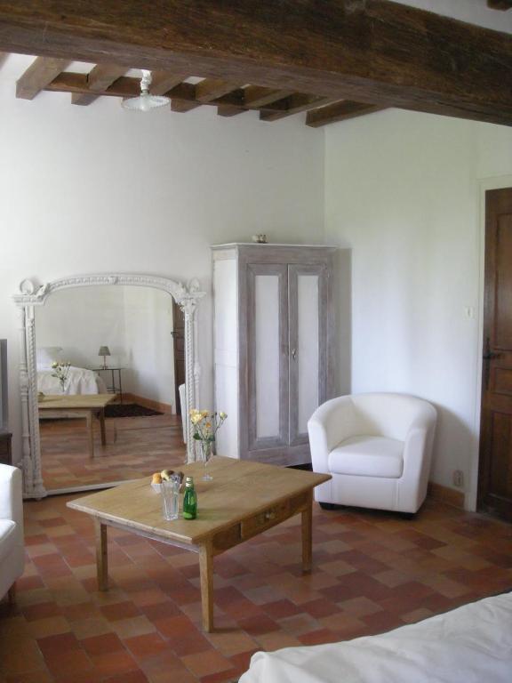 La Touche Bed & Breakfast Menetou-sur-Nahon Bilik gambar